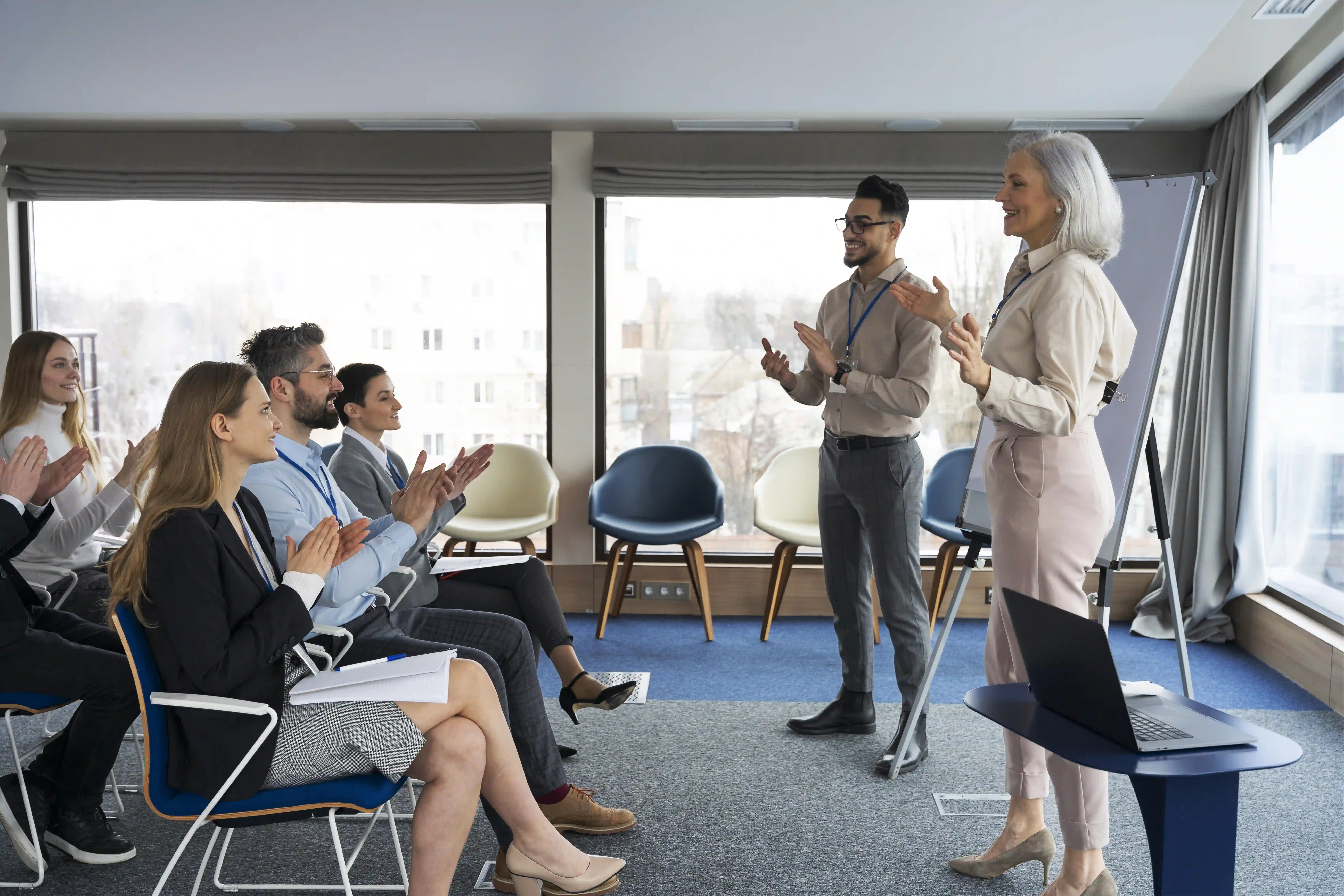 Conferencia y charlas